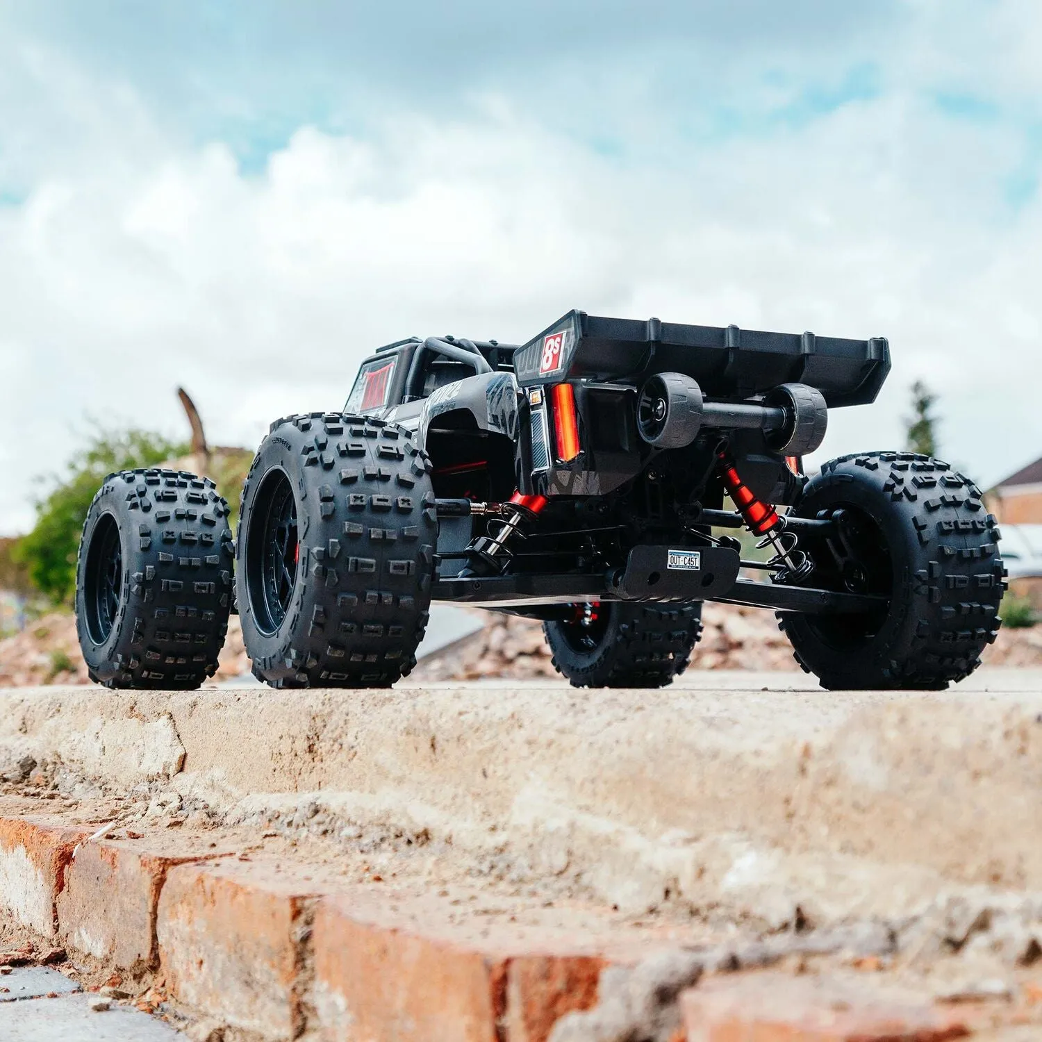 ARRMA 1/5 OUTCAST 4WD EXtreme Bash Roller Stunt Truck Black ARA5210