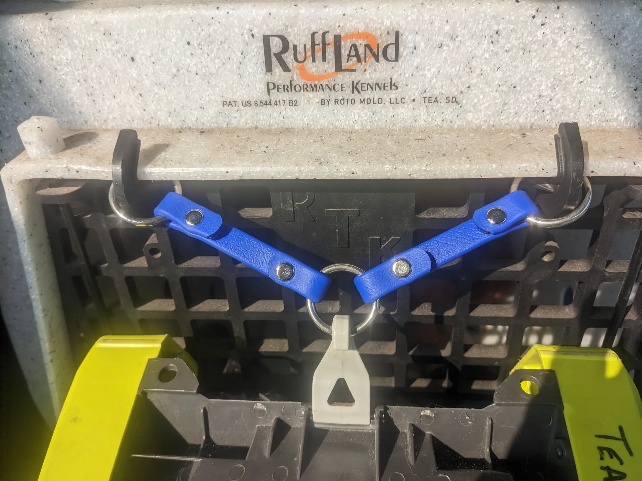 BioThane Fan Holders