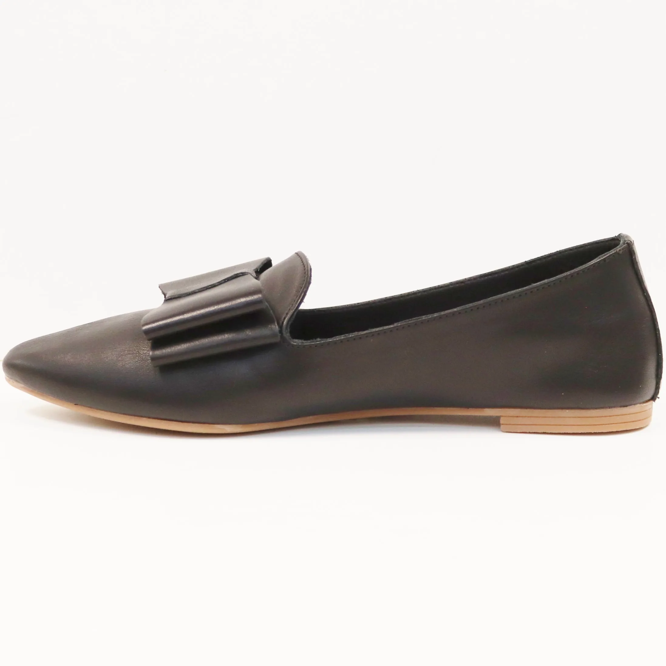 BOW FLAT