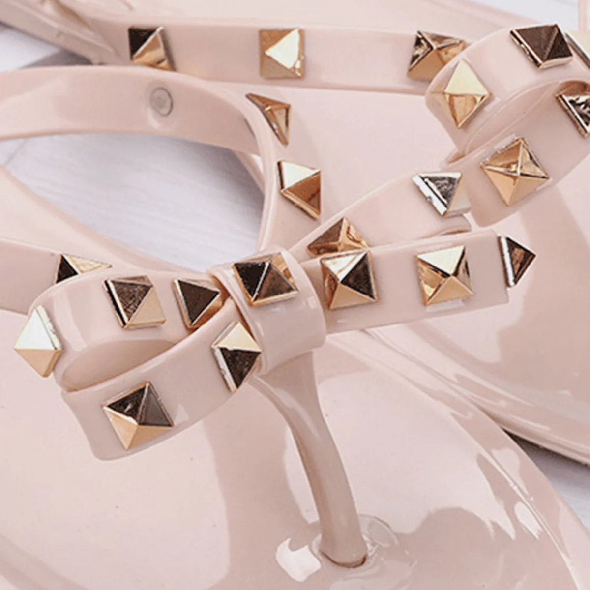 Bow Toe Post Sandals