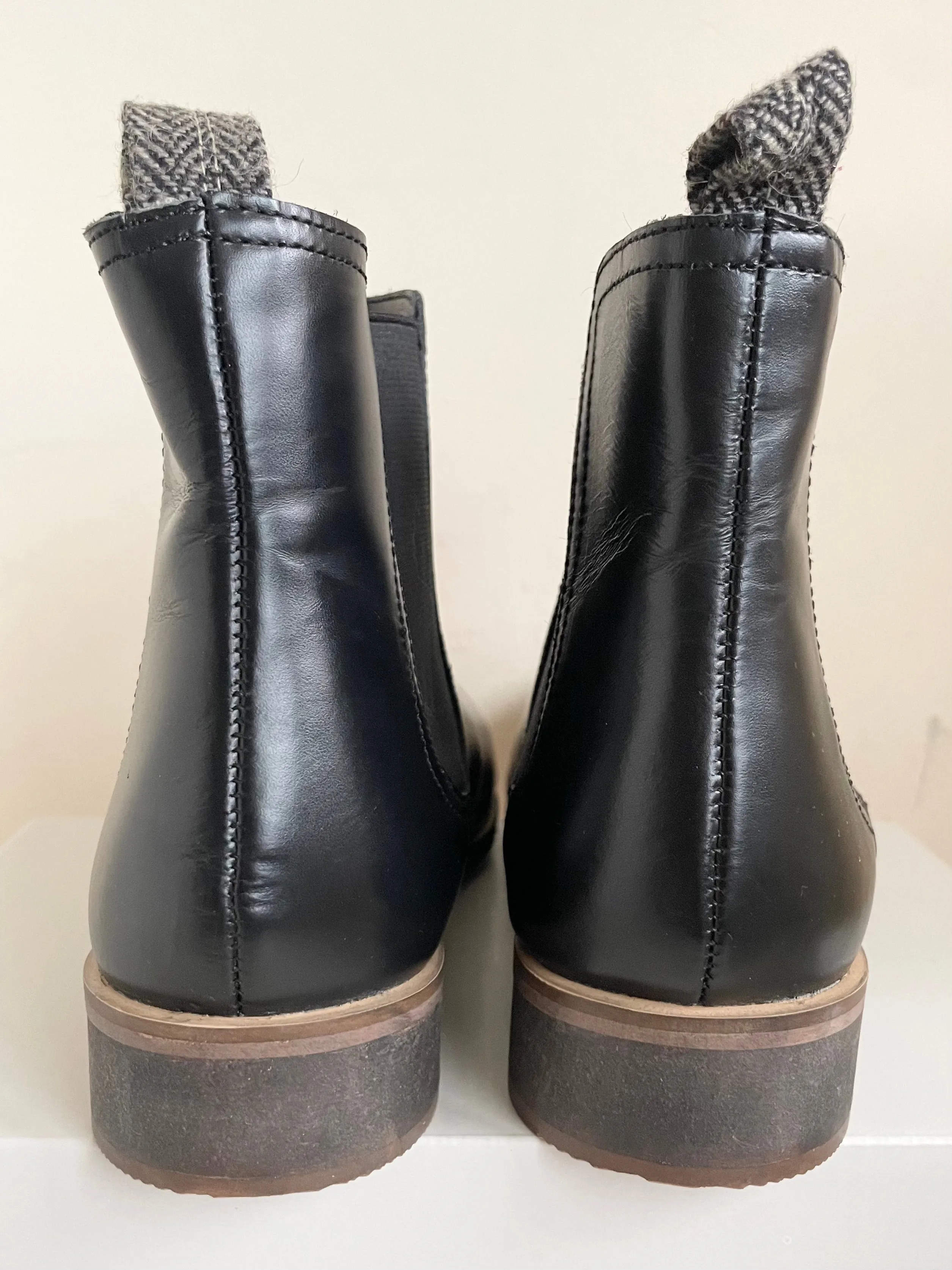 BRAND NEW RAVEL BLACK LEATHER CHELSEA BOOTS SIZE UK 3/35.5