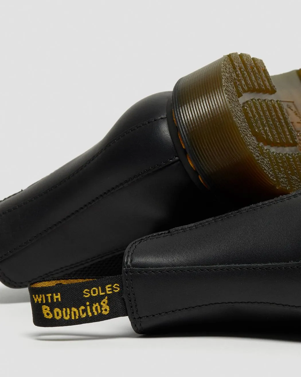 Dr Martens 2976 Chelsea Boots Black Nappa
