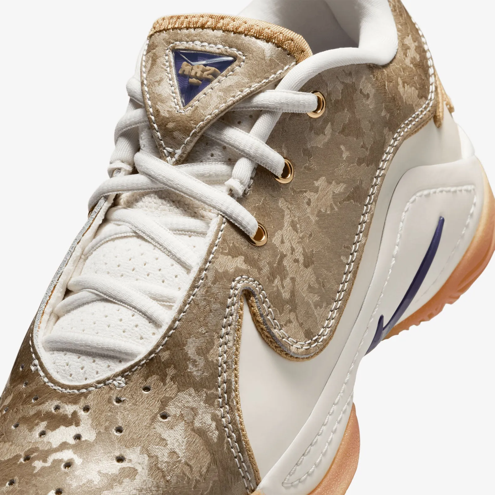 LeBron 22 (GS) - 'King of the Court'