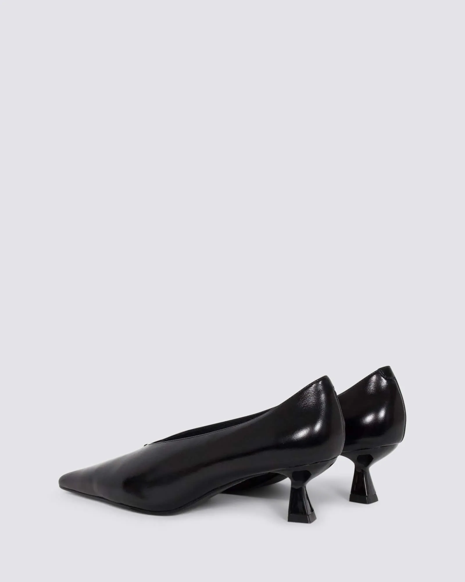 LINDSEY HEELS BLACK LEATHER