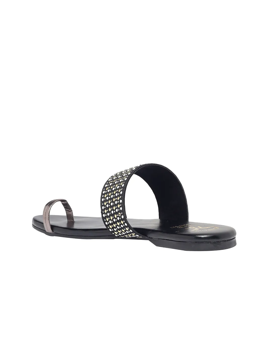 Mia Black Flat