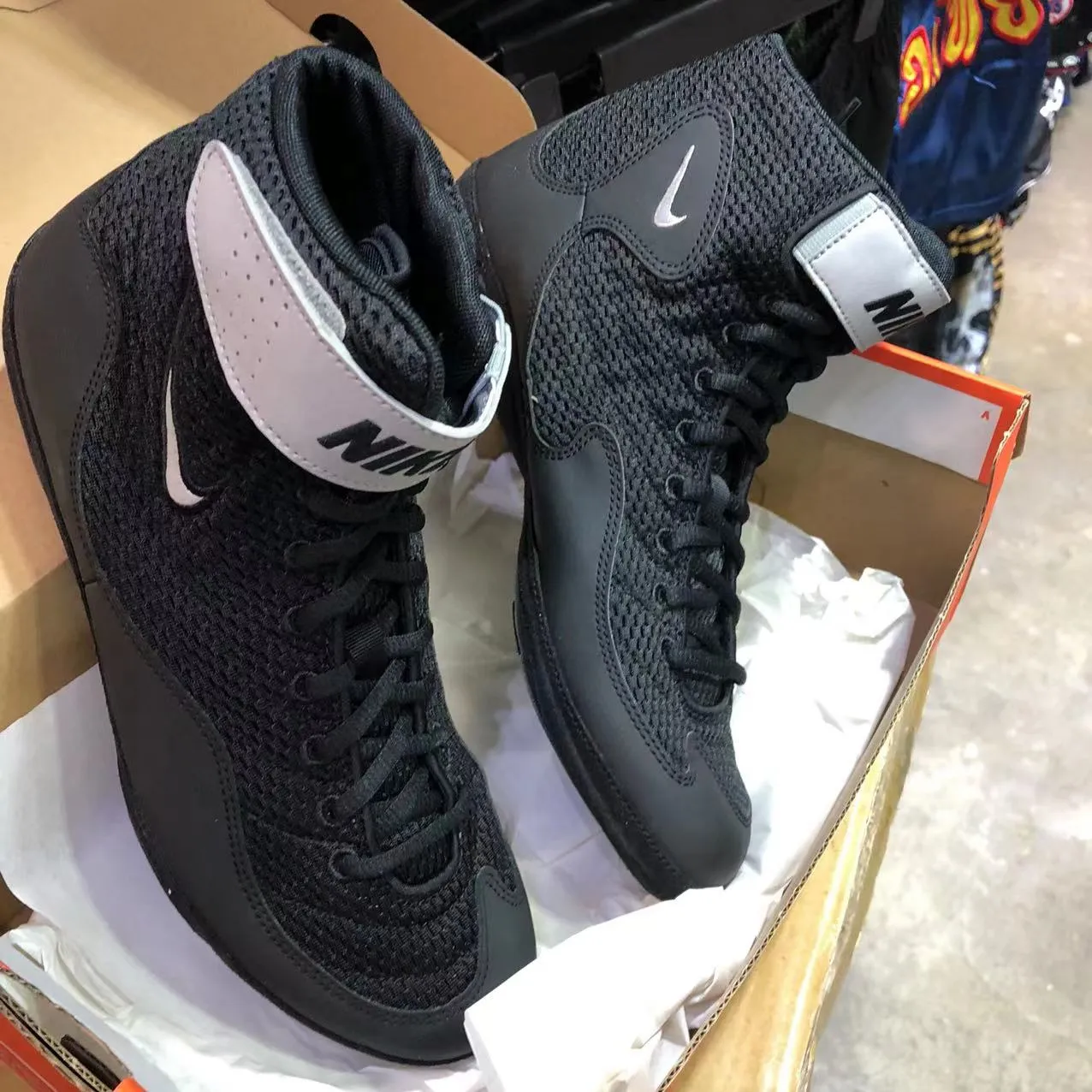 NIKE INFLICT 3 WRESTLING PROFESSIONAL BOXING SHOES BOXING BOOTS US 8.5-10.5 Black Metallic Silver