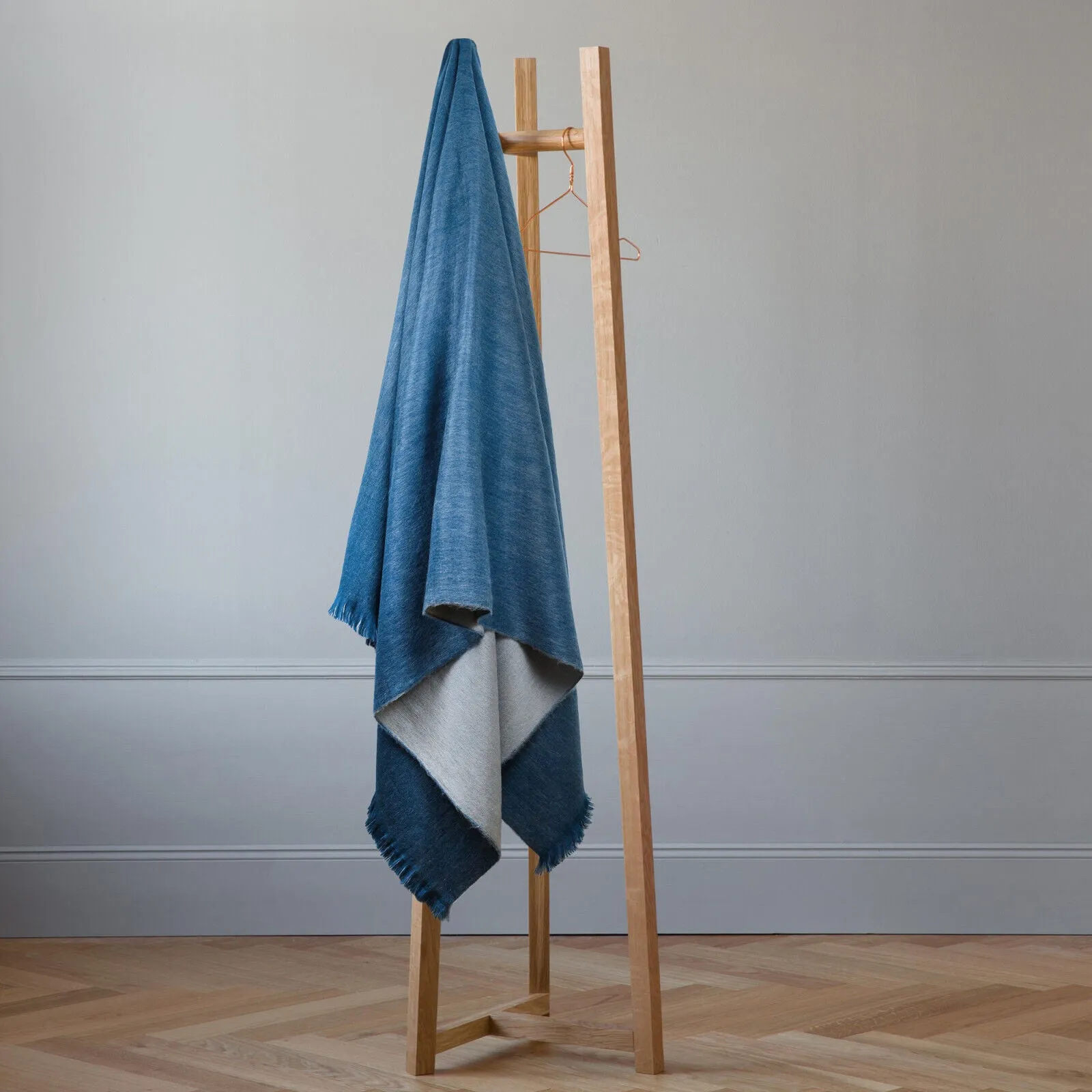 Pantoja - Baby Alpaca Wool Reversible Throw Blanket / Sofa Cover - Queen 98" x 67" - Fringed - Deep Blue/Gray
