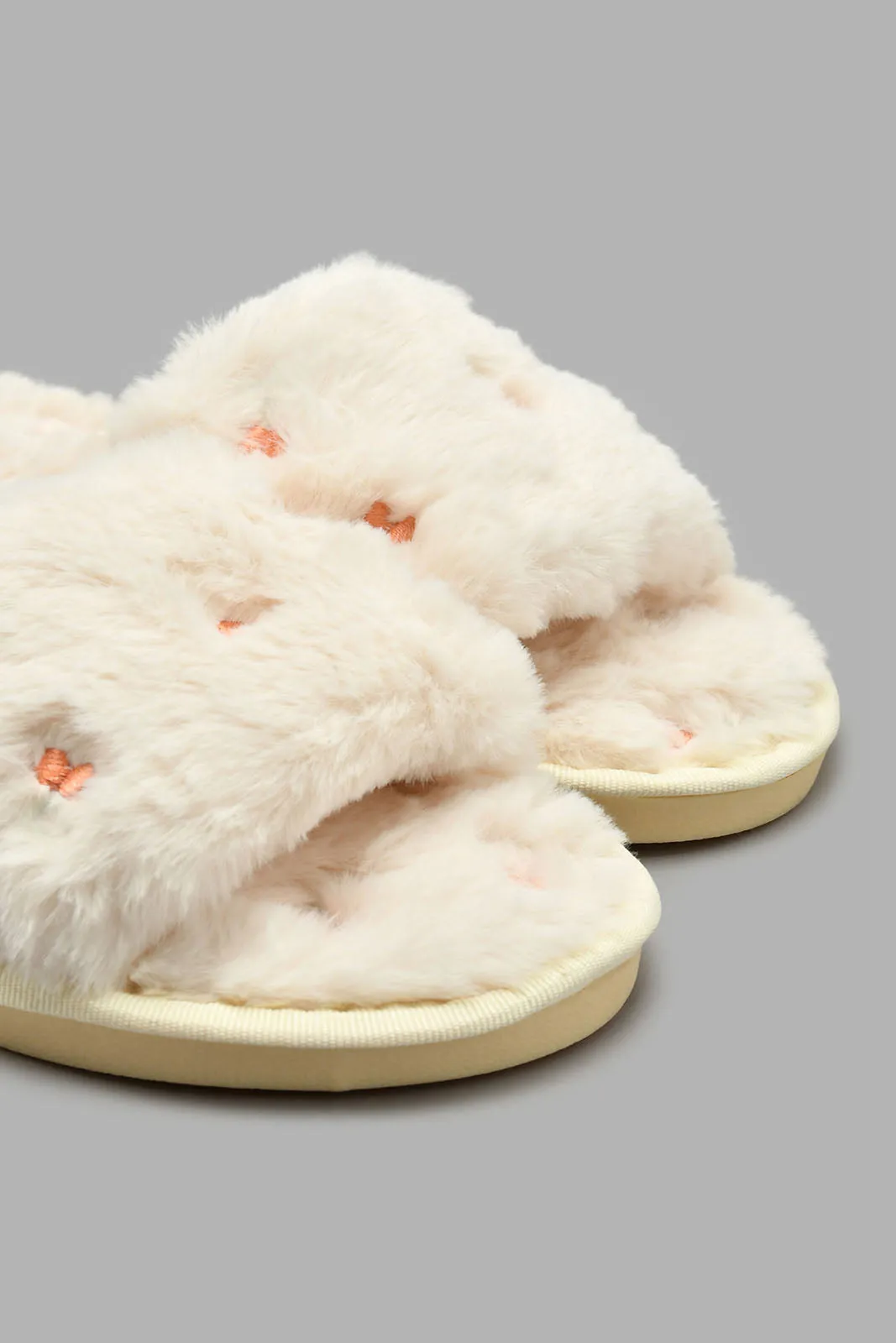 Peach Embroidered Fur Slipper