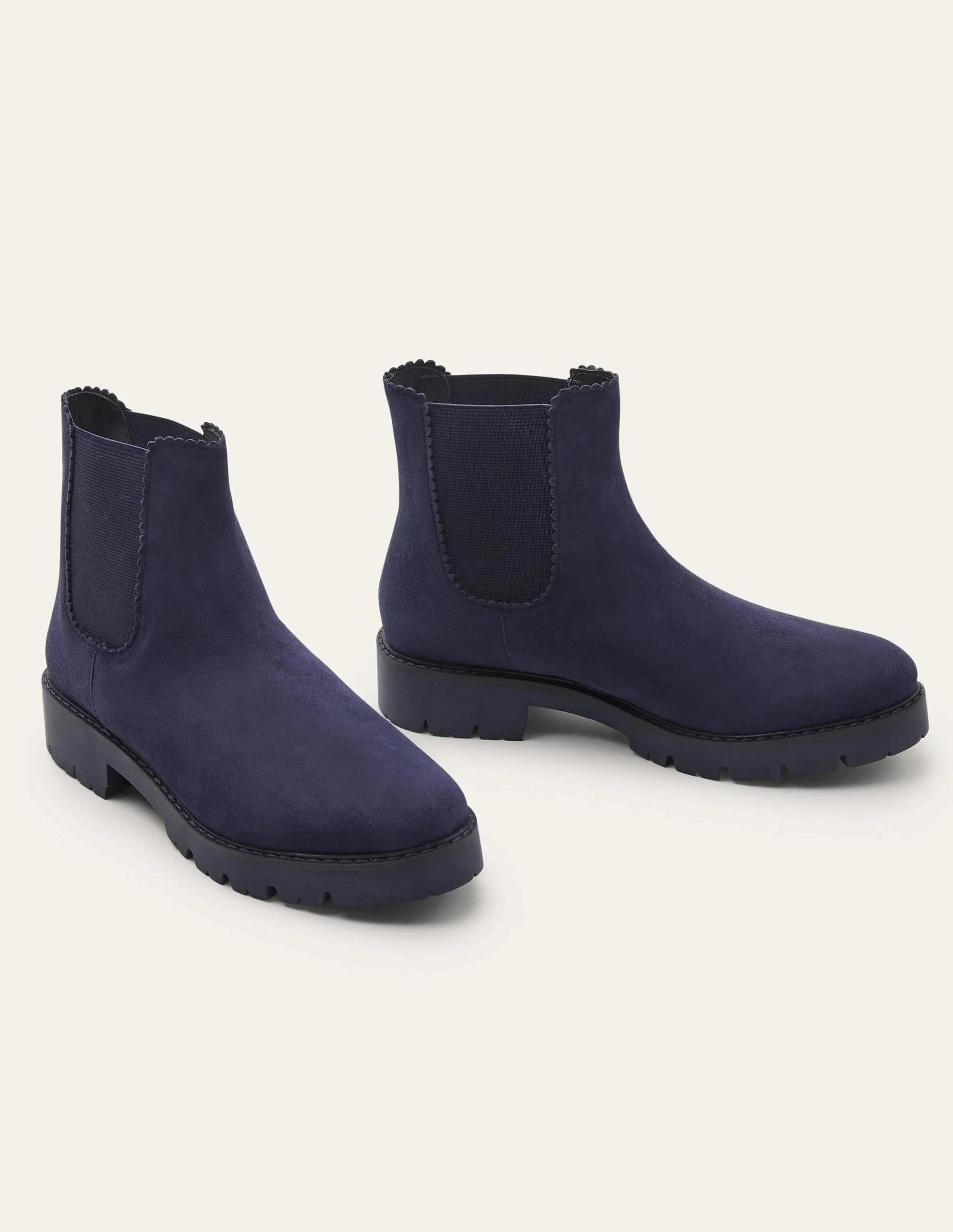 Scallop Detail Chelsea Boots-Navy