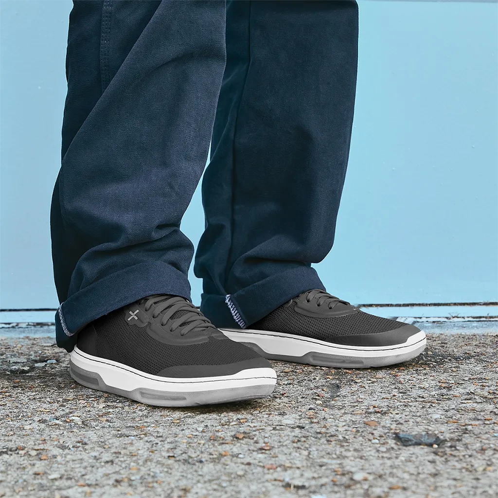 skiff  black