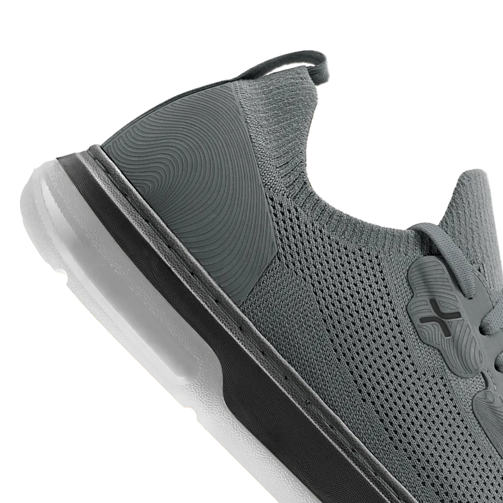 skiff  iron black