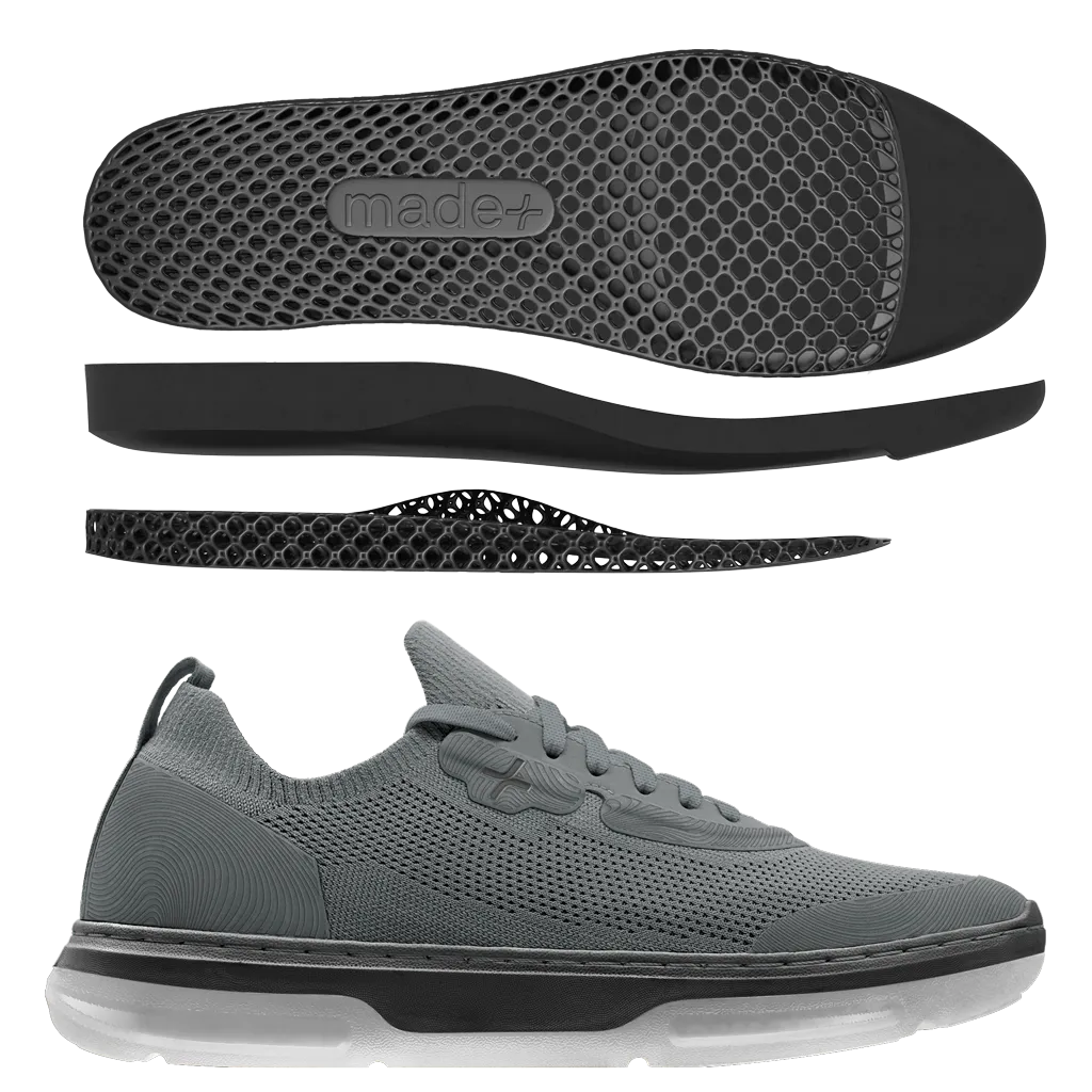 skiff  iron black