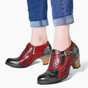 SOCOFY Retro Embossed Leather Pumps