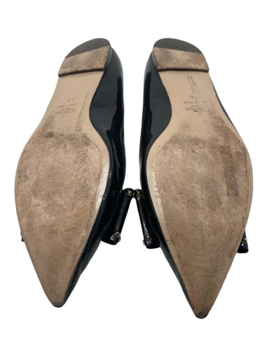 Valentino Garavani Shoe Size 40 Black Patent Leather Studded Pointed Toe Flats