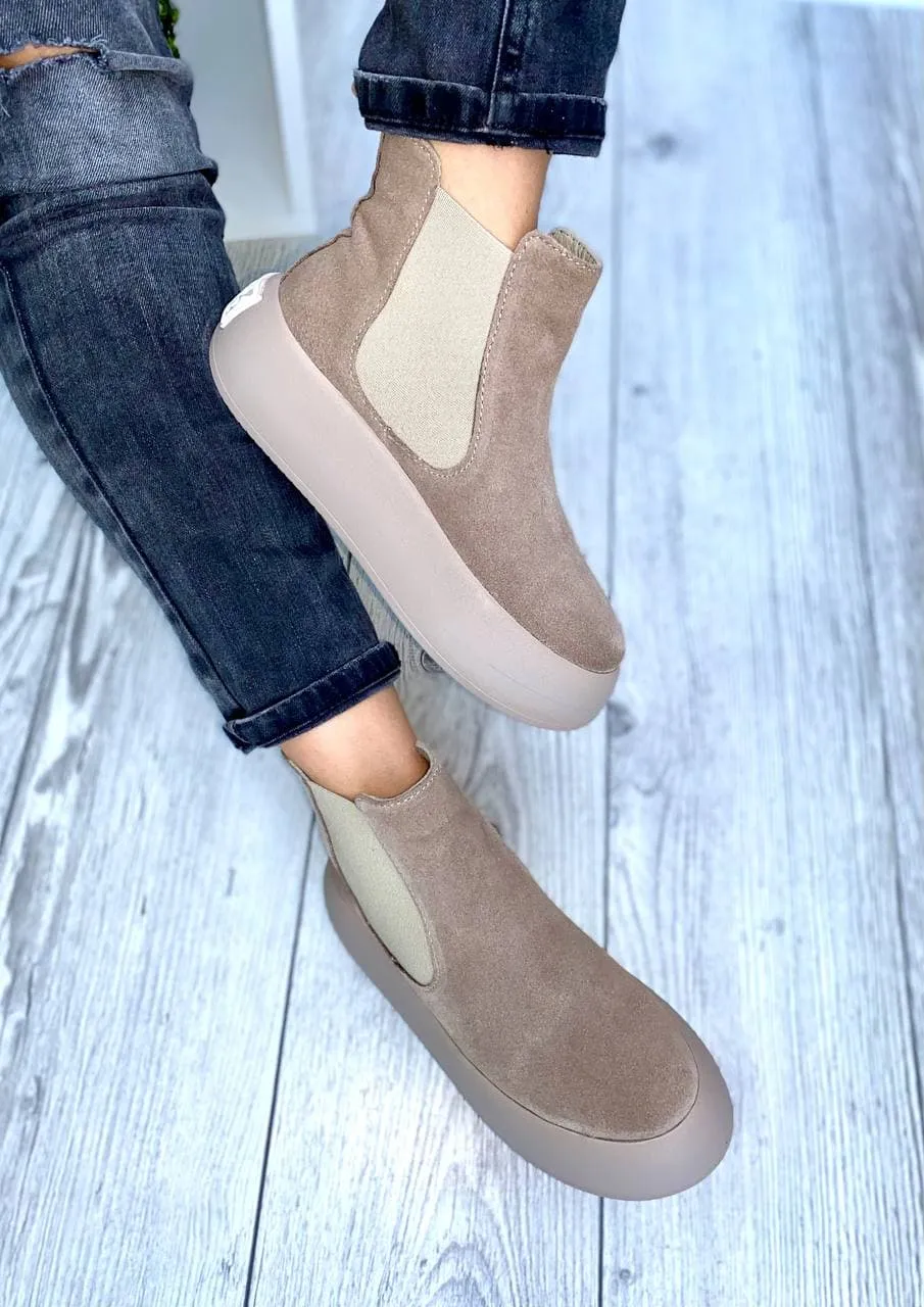 Women Demi-season Suede Chelsea Boots Beige
