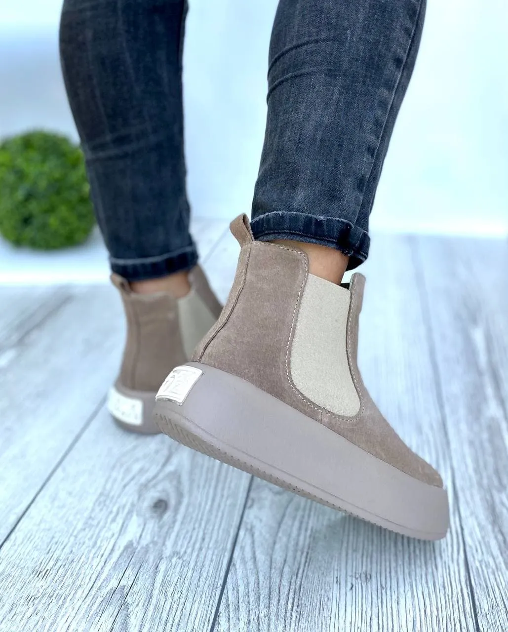 Women Demi-season Suede Chelsea Boots Beige